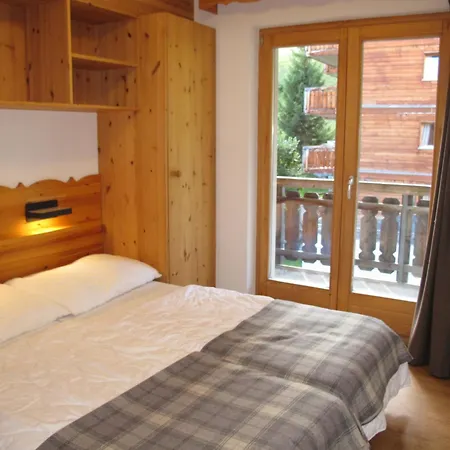 Appartement Greppon Nend200 In And Out *